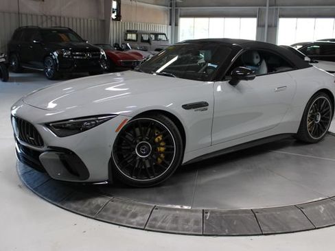 Used 2022 Mercedes-Benz SL 63 AMG 4MATIC image 34