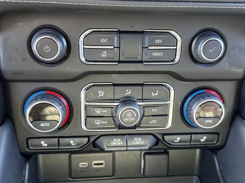 Used 2024 Chevrolet Tahoe LT image 24