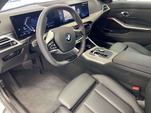 Used 2025 BMW 330i xDrive Sedan w/ Convenience Package AWD/4WD image 18