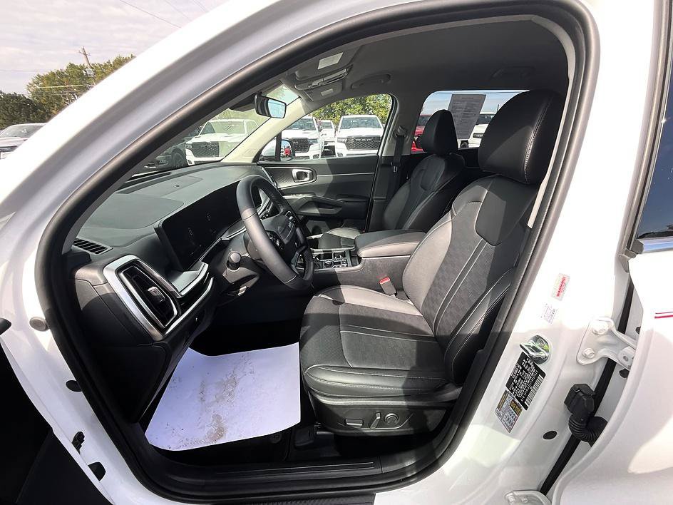 Used 2026 Kia Sorento S AWD/4WD image 15