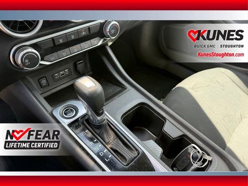 Used 2025 Nissan Sentra SV FWD image 31