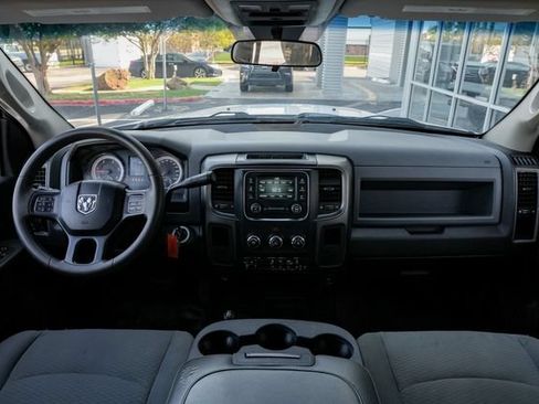 Used 2018 RAM 2500 Tradesman w/ Chrome Appearance Group AWD/4WD image 42