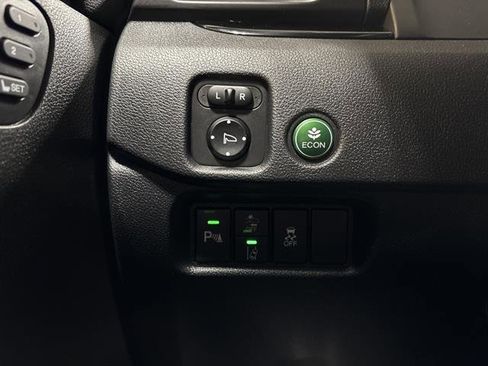 Used 2019 Honda Pilot Touring image 12