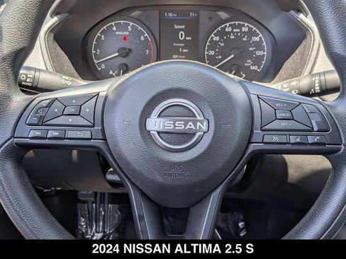 Used 2024 Nissan Altima 2.5 S FWD image 12