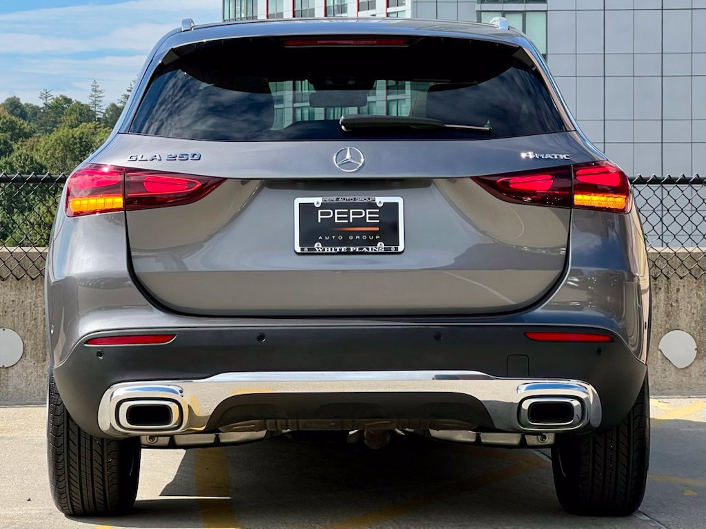 Certified 2026 Mercedes-Benz GLA 250 4MATIC image 5
