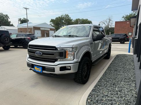 Used 2018 Ford F150 XLT w/ Equipment Group 302A Luxury AWD/4WD image 3