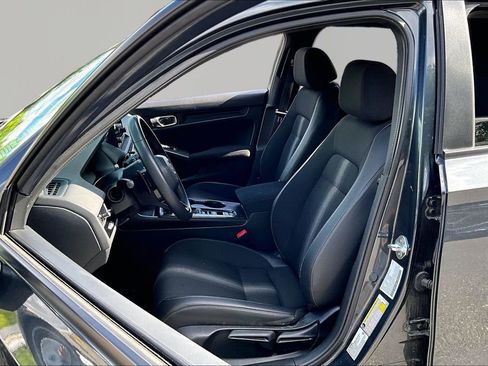 Certified 2025 Honda Civic Sport image 15