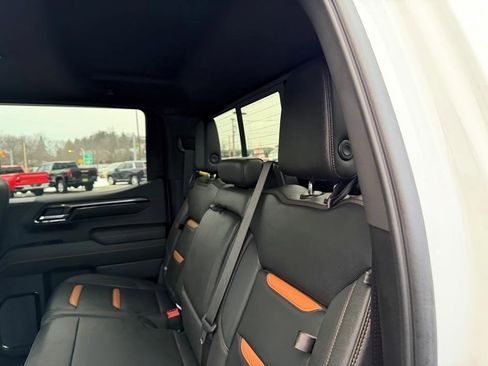 Used 2023 GMC Sierra 1500 AT4 w/ AT4 Premium Package image 6