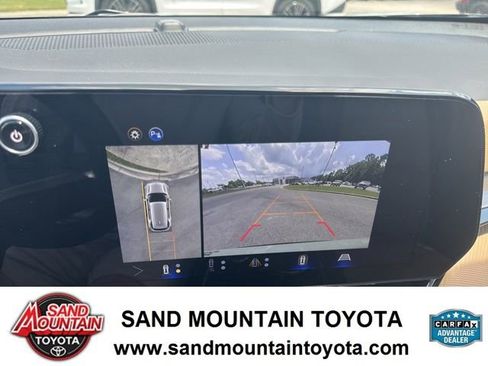 Used 2026 Chevrolet Equinox ACTIV w/ Convenience Package III AWD/4WD image 26