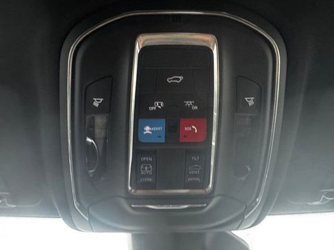 New 2025 Jeep Grand Cherokee 4WD image 41