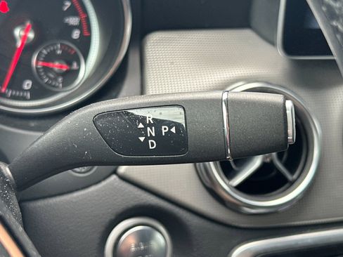 Used 2020 Mercedes-Benz GLA 250 GLA 250 image 19