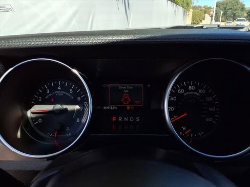 Used 2020 Ford Mustang Premium image 11