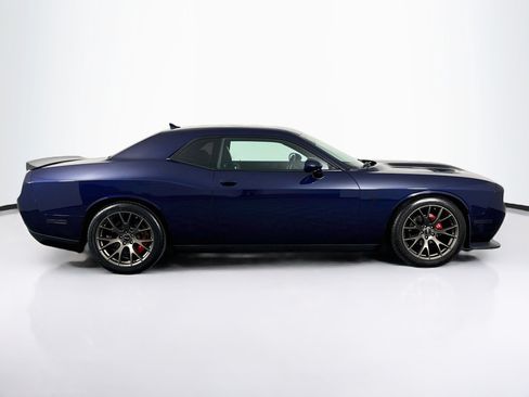 Used 2016 Dodge Challenger SRT Hellcat RWD image 16