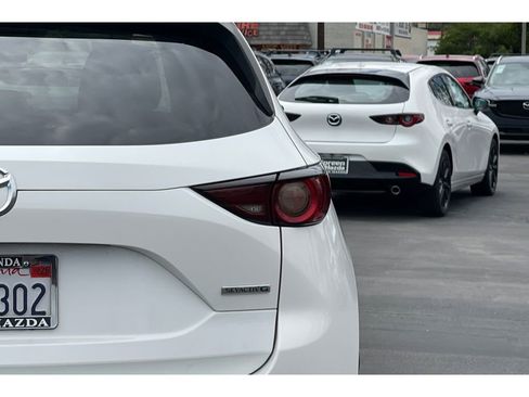 Used 2021 MAZDA CX-5 Touring AWD/4WD image 17
