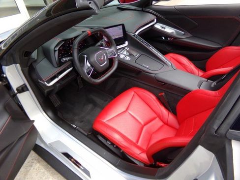 Used 2023 Chevrolet Corvette Stingray Convertible w/ 1LT RWD image 22