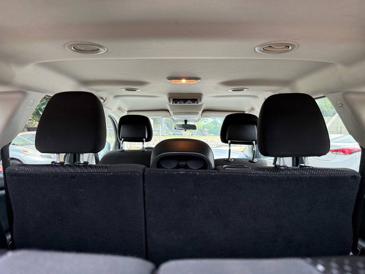 Used 2017 Dodge Journey SE w/ Flexible Seating Group FWD image 12