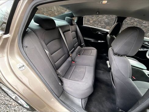 Used 2023 Chevrolet Malibu LT image 25