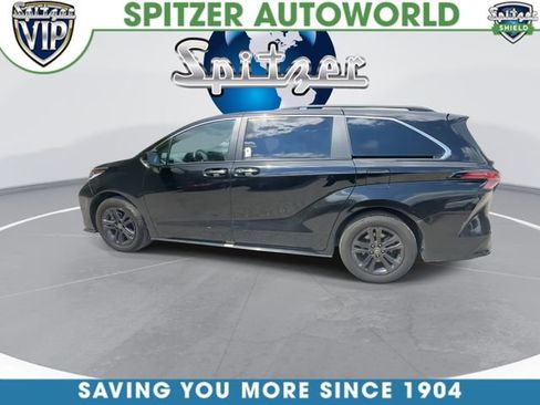 Used 2024 Toyota Sienna XSE AWD/4WD image 6