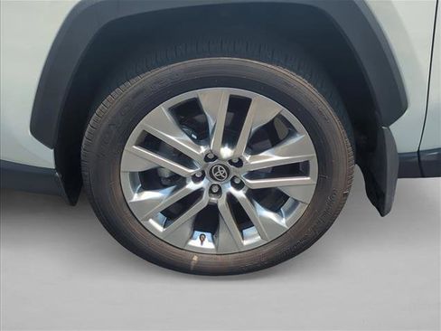 Certified 2025 Toyota RAV4 XLE Premium FWD image 27