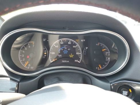 Used 2020 Jeep Grand Cherokee Trailhawk w/ Trailhawk Luxury Group AWD/4WD image 25