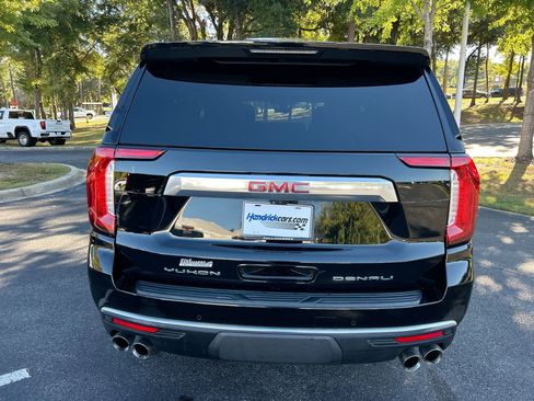 Used 2021 GMC Yukon XL Denali w/ Denali Ultimate Package image 8