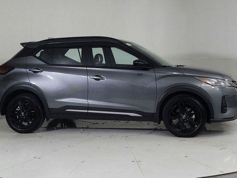 Certified 2024 Nissan Kicks SR w/ SR Premium Package FWD image 8
