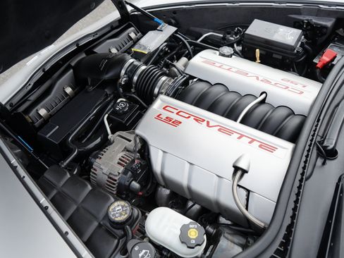 Used 2007 Chevrolet Corvette Convertible w/ Preferred Equipment Group image 15