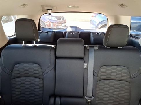 New 2025 Nissan Pathfinder SV w/ Black Appearance Package image 10