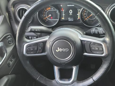 Used 2021 Jeep Wrangler Unlimited Sahara AWD/4WD image 21