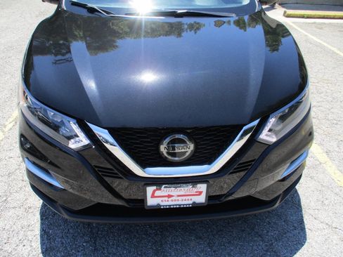 Used 2020 Nissan Rogue Sport SL image 23
