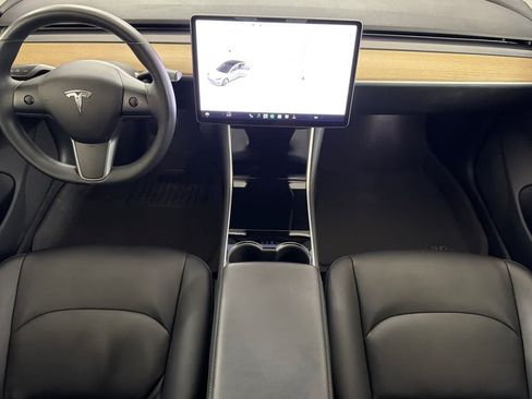 Used 2018 Tesla Model 3 RWD image 3