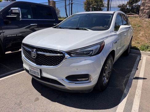 Used 2019 Buick Enclave Avenir w/ Avenir Technology Package image 3