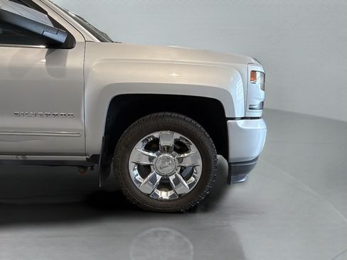 Used 2018 Chevrolet Silverado 1500 LTZ Z71 w/ LTZ Plus Package AWD/4WD image 35
