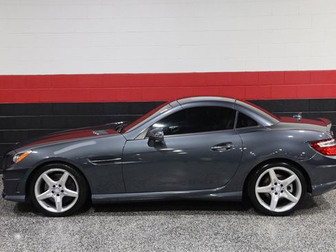 Used 2013 Mercedes-Benz SLK 250 image 23