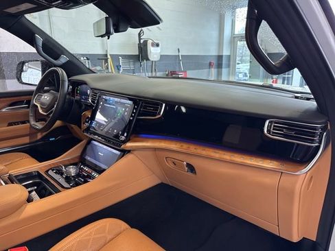 Used 2023 Jeep Grand Wagoneer L Series III w/ HD Trailer Tow Package image 31