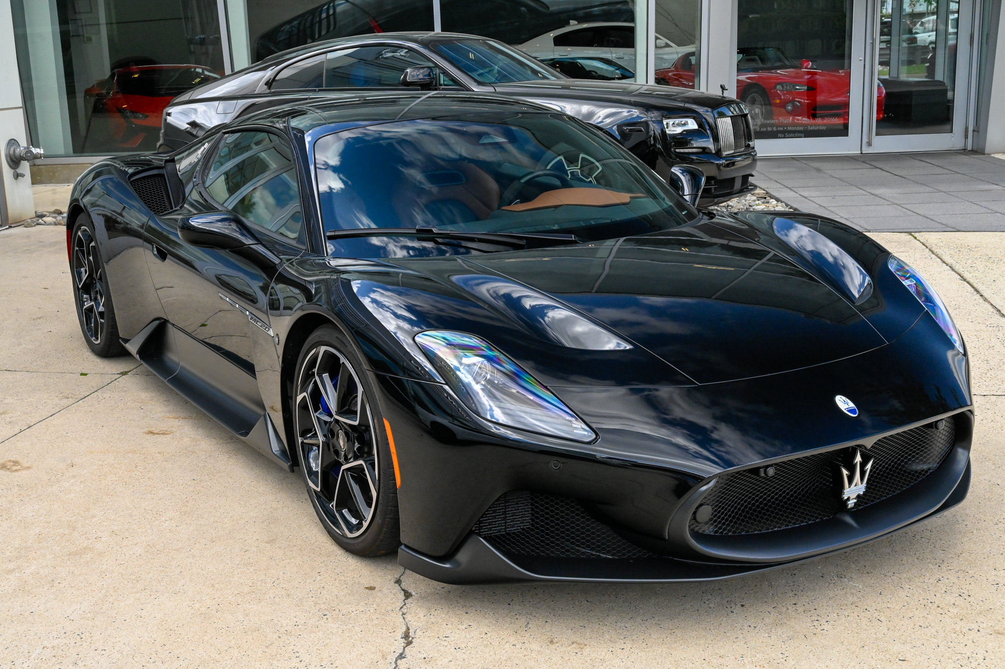 Used 2023 Maserati MC20 Coupe RWD image 3
