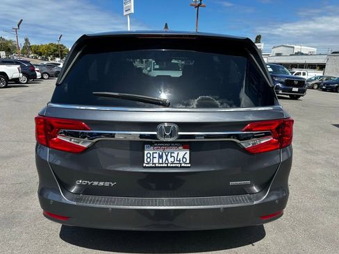 Used 2019 Honda Odyssey Touring image 4