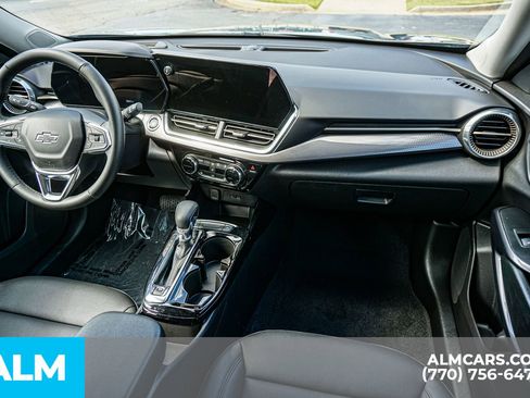 Used 2025 Chevrolet Trax ACTIV FWD image 26