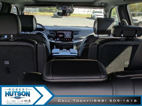 New 2026 Jeep Grand Wagoneer L 2WD image 14