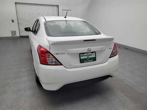 Used 2017 Nissan Versa SV FWD image 6