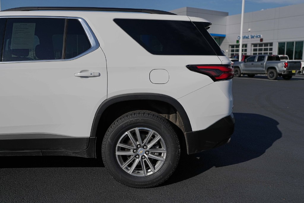 Used 2023 Chevrolet Traverse LT w/ LPO, Floor Liner Package AWD/4WD image 13