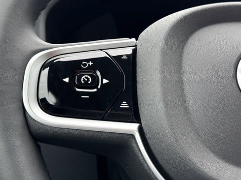 New 2026 Volvo XC60 B5 Plus w/ Protection Package Premier image 22