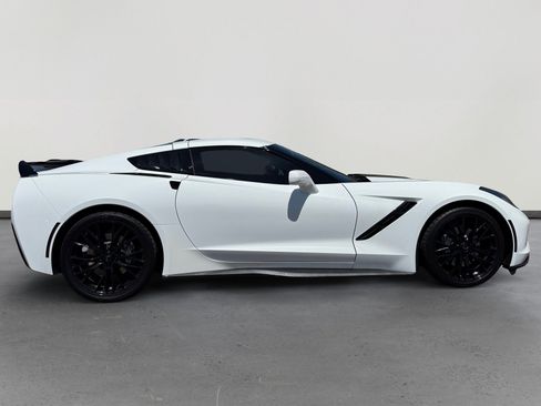 Used 2019 Chevrolet Corvette Stingray Coupe w/ 1LT RWD image 6