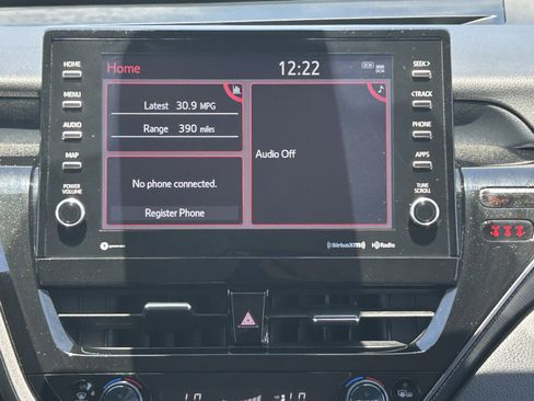 Used 2024 Toyota Camry XSE FWD image 18