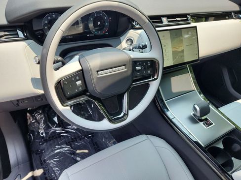 Used 2026 Land Rover Range Rover Velar S image 15