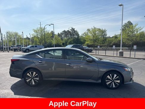 Used 2022 Nissan Altima 2.5 SV FWD image 8