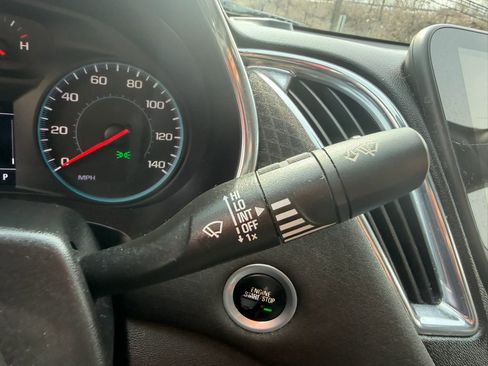 Used 2019 Chevrolet Malibu LT image 15