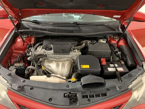 Used 2013 Toyota Camry SE FWD image 36