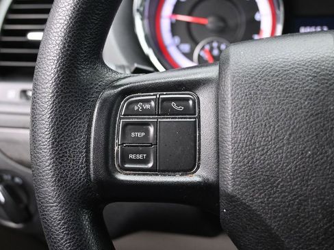 Used 2020 Dodge Grand Caravan SE w/ UConnect Hands-Free Group image 14