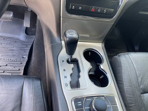 Used 2012 Jeep Grand Cherokee Limited AWD/4WD image 39